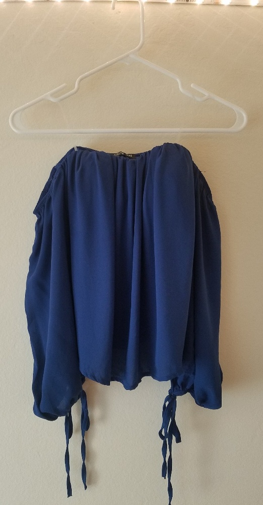 NWT Fashion Nova Flowy Off the Should Top - Picture 6 of 8
